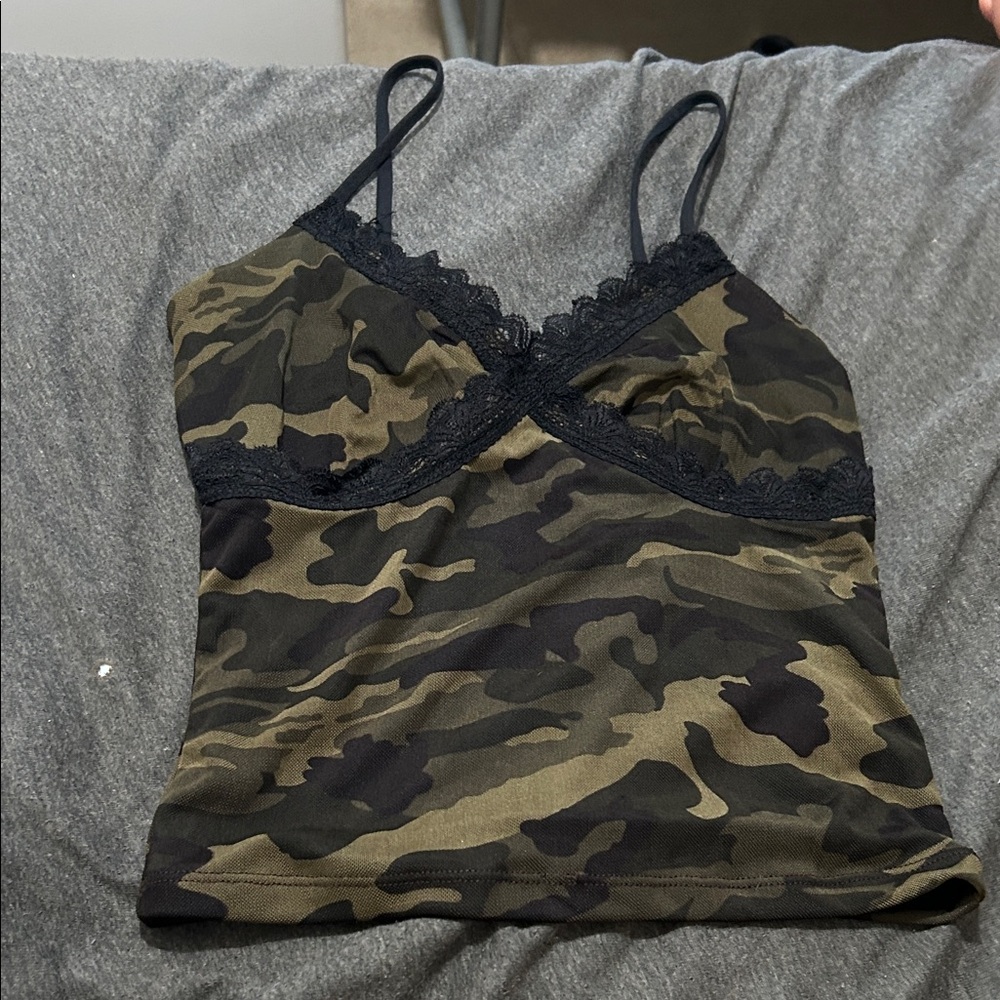 Elegant Camouflage Lace Trim Cami
